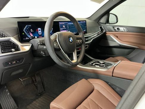 Certified 2024 BMW X5 xDrive40i w/ Premium Package AWD/4WD image 21