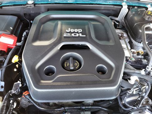 Used 2020 Jeep Wrangler Unlimited Sport S AWD/4WD image 32