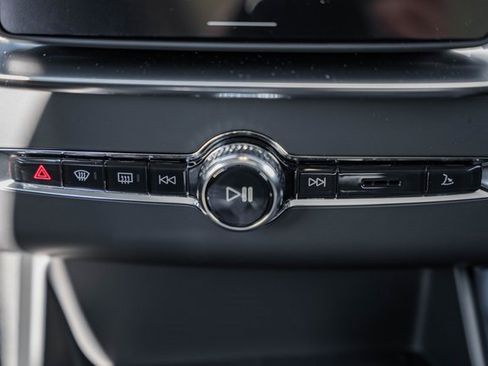 New 2026 Volvo XC90 B6 Plus w/ Protection Package image 23