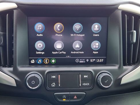 Used 2024 GMC Terrain SLT w/ Tech Package image 24