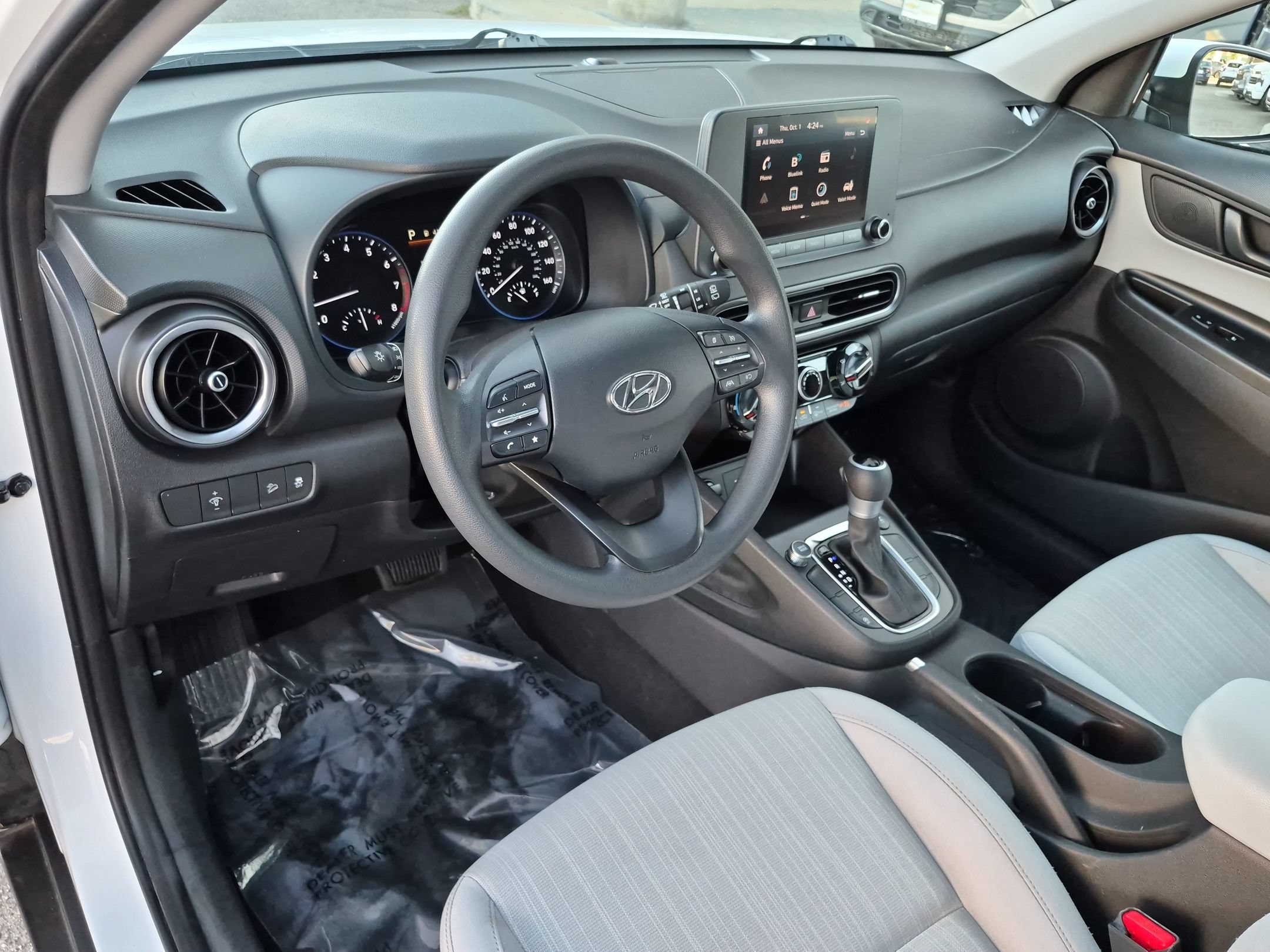 Used 2023 Hyundai Kona SEL AWD/4WD image 12