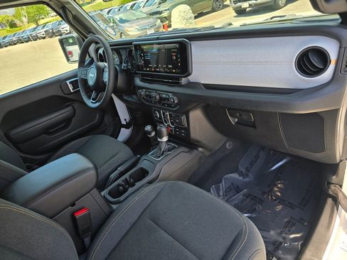 Used 2025 Jeep Wrangler Unlimited Sport S 4xe AWD/4WD image 27