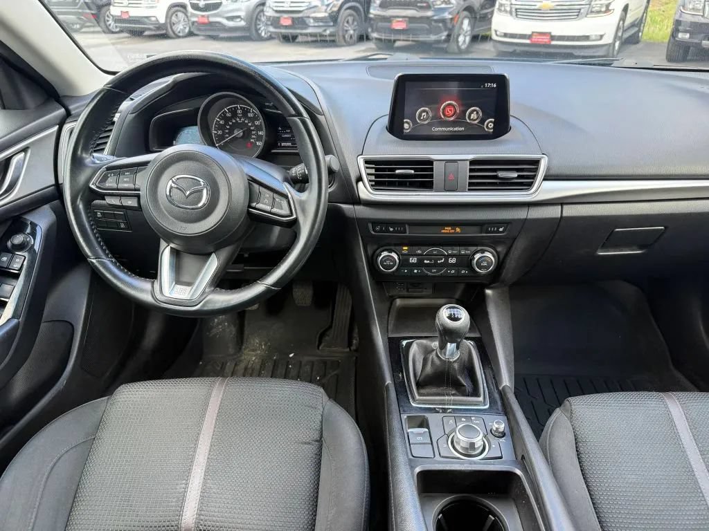 Used 2018 MAZDA MAZDA3 Grand Touring FWD image 17