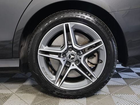 Used 2022 Mercedes-Benz E 450 4MATIC Sedan image 16