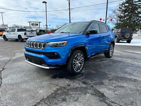 Used 2023 Jeep Compass Limited w/ Elite Group image 6