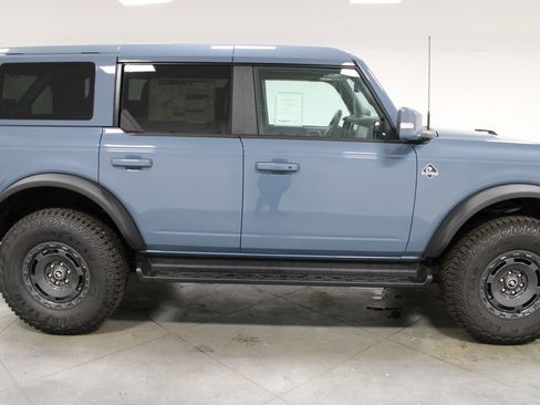 New 2025 Ford Bronco Outer Banks w/ Sasquatch Package image 10