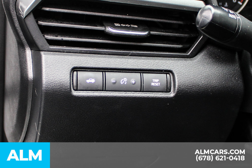 Used 2024 Nissan Altima 2.5 SV FWD image 30