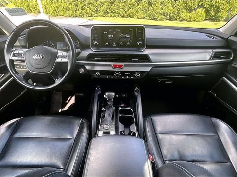 Used 2020 Kia Telluride S w/ S 8 Passenger Seating Package AWD/4WD image 22