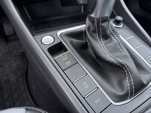 New 2026 Volkswagen Jetta SE FWD image 31
