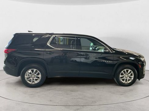 Used 2023 Chevrolet Traverse LS w/ Safety Package AWD/4WD image 4