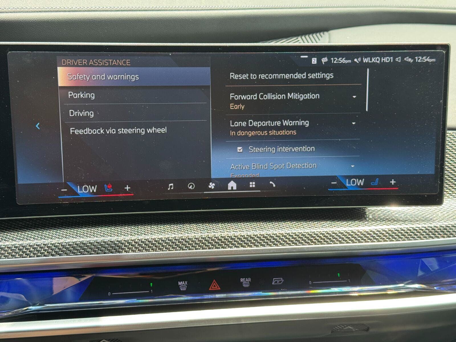 Used 2024 BMW i7 eDrive50 w/ M Sport Package RWD image 32