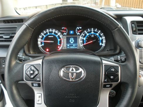 Used 2016 Toyota 4Runner SR5 Premium image 40
