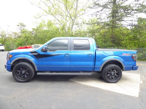 Used 2014 Ford F150 FX4 w/ Equipment Group 402A Luxury AWD/4WD image 9