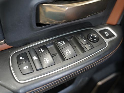 Used 2022 RAM 2500 Limited image 28