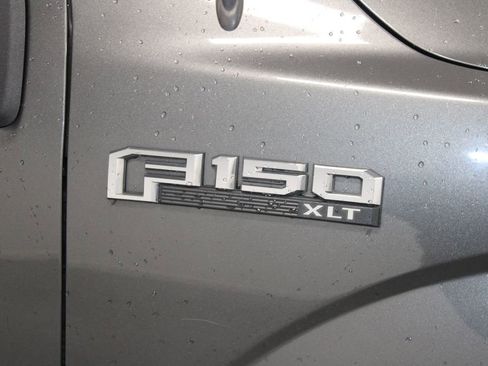 Used 2016 Ford F150 XLT image 12