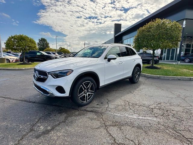New 2027 Mercedes-Benz GLC 300 4MATIC image 5