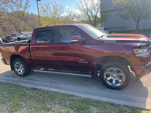 Used 2019 RAM 1500 Big Horn AWD/4WD image 4