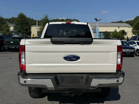 Used 2017 Ford F250 Lariat w/ Lariat Ultimate Package image 7