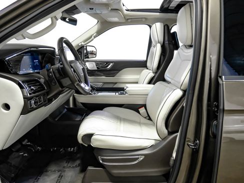 Used 2020 Lincoln Navigator L Black Label AWD/4WD image 24