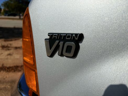 Used 2001 Ford F350 XLT image 31