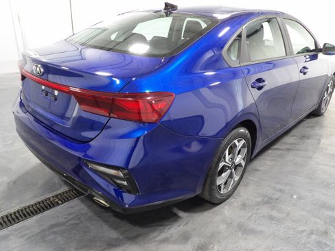 Used 2021 Kia Forte LXS FWD image 4