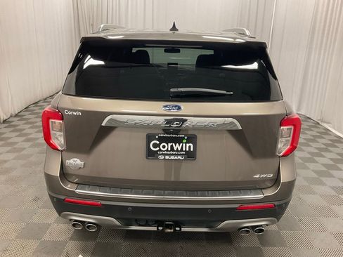 Used 2021 Ford Explorer King Ranch w/ Premium Technology Package image 5