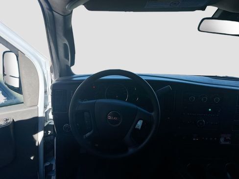 Used 2024 GMC Savana 2500 w/ Driver Convenience Package image 21