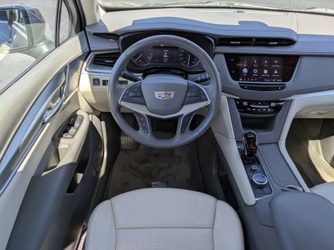 Certified 2023 Cadillac XT5 Premium Luxury w/ LPO, Premium Carpet Package image 14