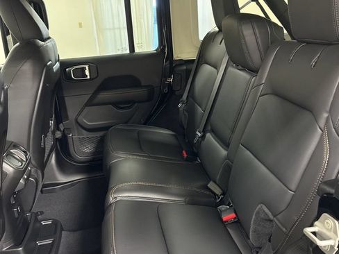 New 2025 Jeep Wrangler Unlimited Sahara AWD/4WD image 24