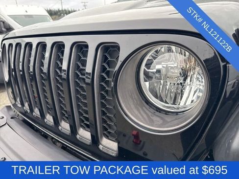 Used 2022 Jeep Gladiator Rubicon w/ Cold Weather Group image 4