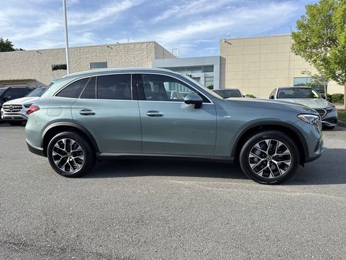 New 2025 Mercedes-Benz GLC 350e 4MATIC image 2