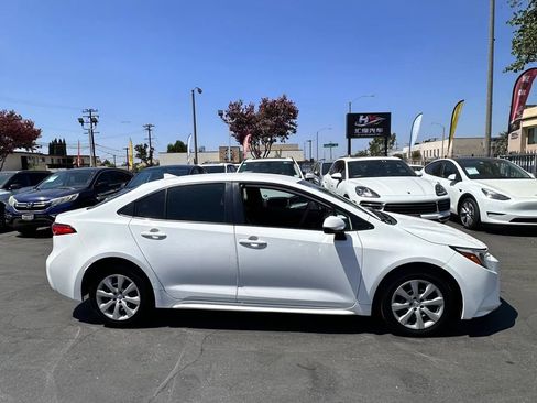 Used 2023 Toyota Corolla LE FWD image 6