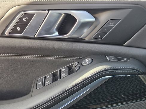 New 2026 BMW X5 xDrive50e w/ M Sport Package image 25