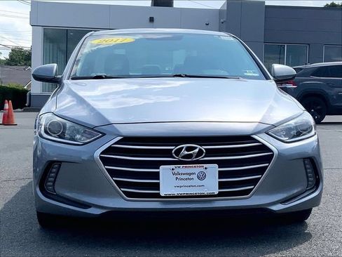 Used 2017 Hyundai Elantra SE w/ SE A/T Tech Package 03 FWD image 8
