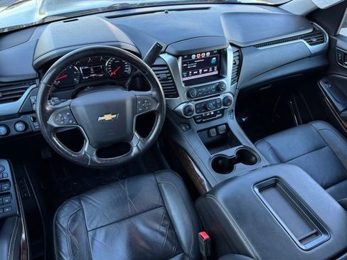 Used 2018 Chevrolet Tahoe LT w/ LT Signature Package AWD/4WD image 6