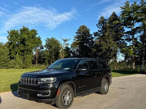 Used 2022 Jeep Wagoneer Series I AWD/4WD image 2