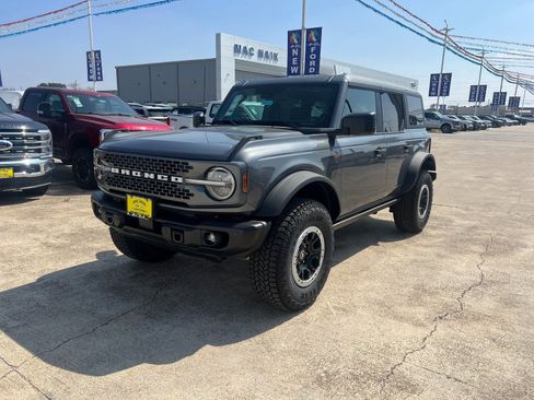 New 2026 Ford Bronco Badlands AWD/4WD image 7