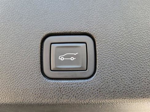 Certified 2023 Cadillac XT6 Premium Luxury image 14