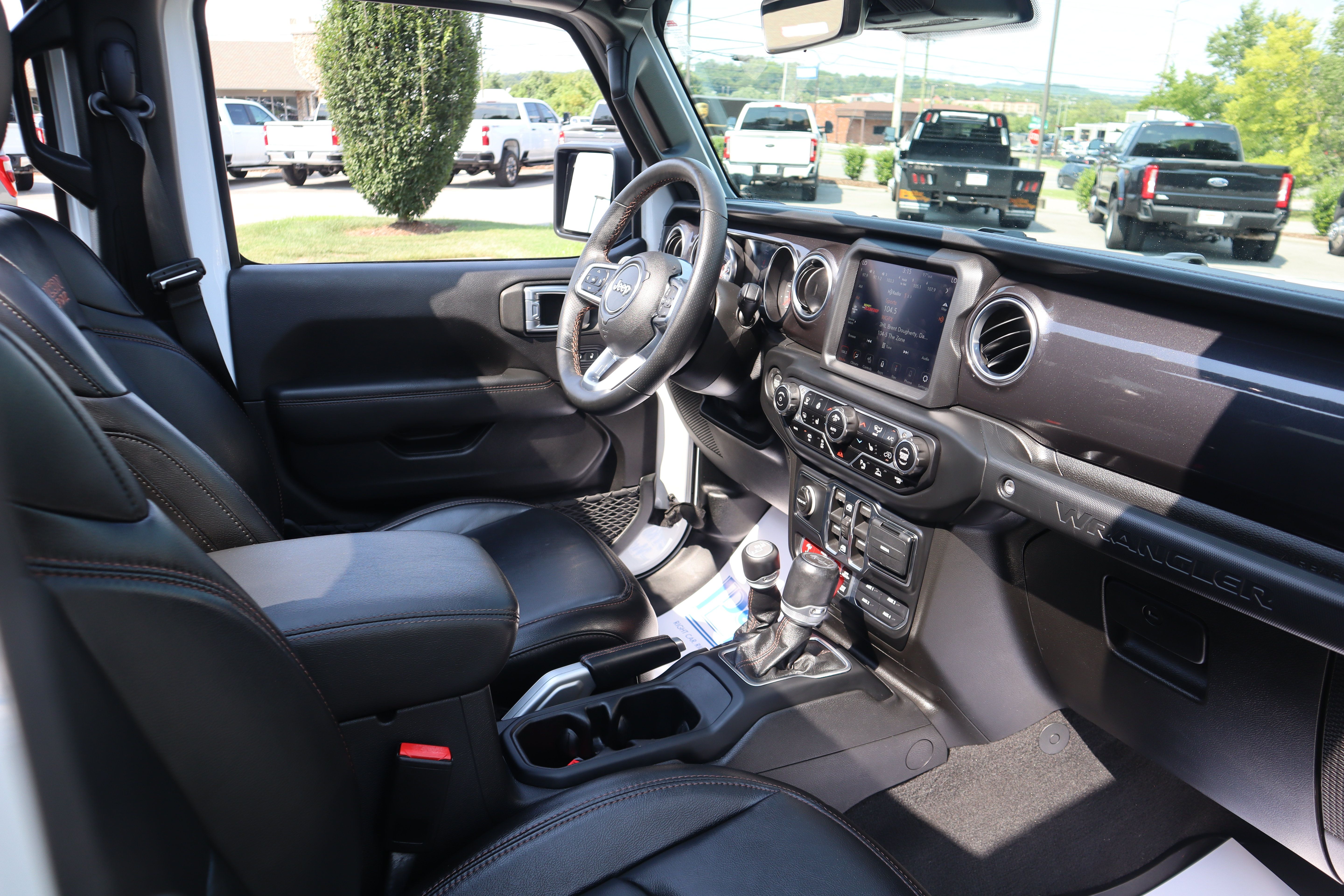 Used 2022 Jeep Wrangler Unlimited Rubicon w/ Dual Door Group (Lowers Only) AWD/4WD image 29