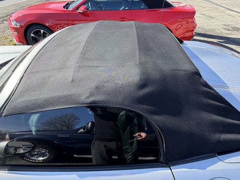 Used 2006 Pontiac Solstice Convertible w/ Premium Package image 6