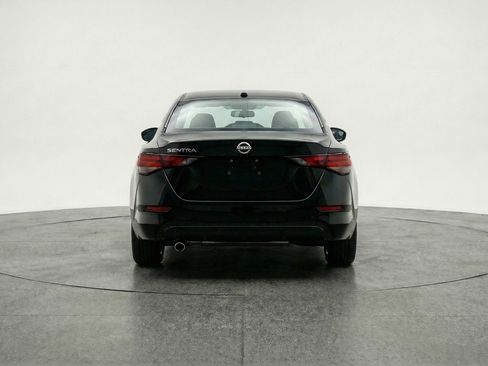 Used 2025 Nissan Sentra S image 7