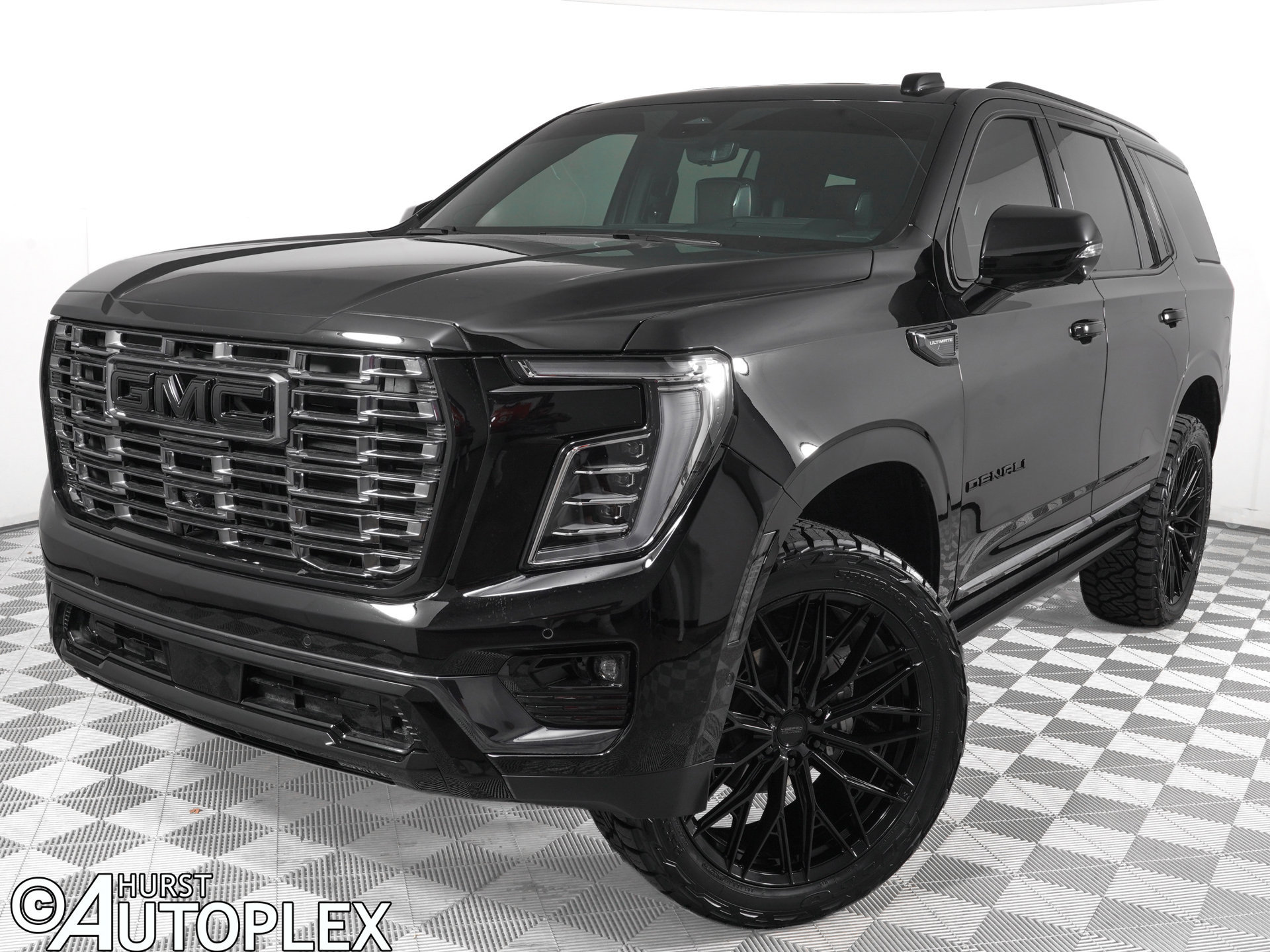 Used 2026 GMC Yukon Denali Ultimate AWD/4WD image 1