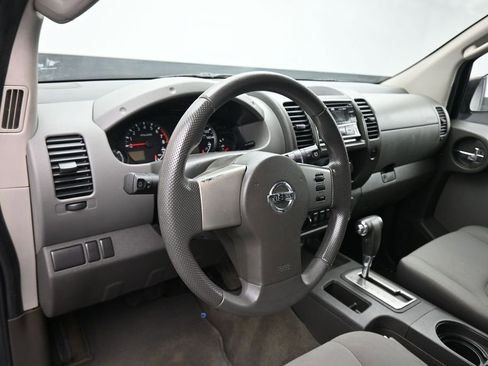 Used 2010 Nissan Xterra X AWD/4WD image 11