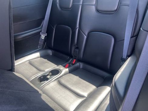 Used 2022 Tesla Model Y Long Range image 7