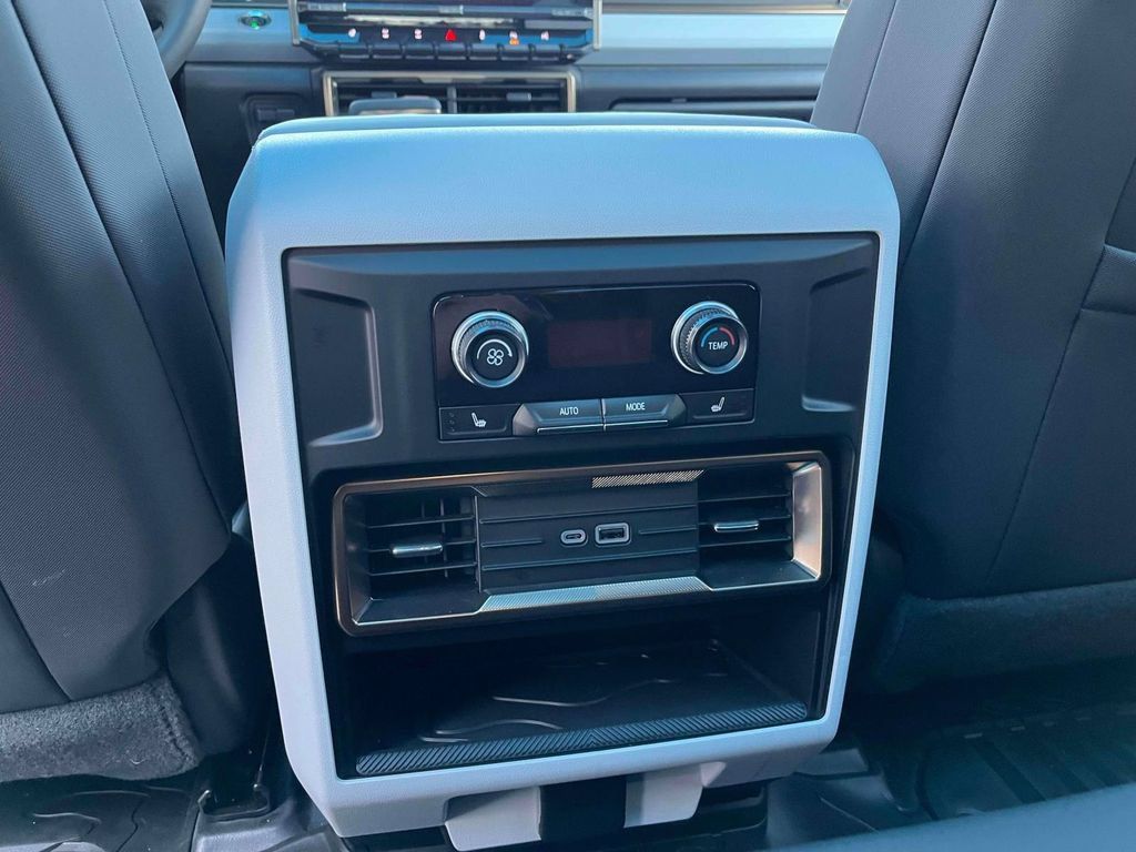 New 2024 GMC Hummer EV 2X w/ Extreme Off-Road Package AWD/4WD image 14