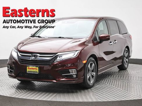 Used 2018 Honda Odyssey Touring image 1