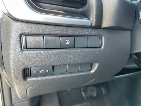Used 2021 Nissan Rogue SV AWD/4WD image 24