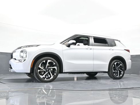 Used 2022 Mitsubishi Outlander SEL image 68