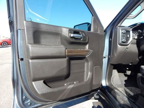 Used 2021 Chevrolet Silverado 1500 RST image 21