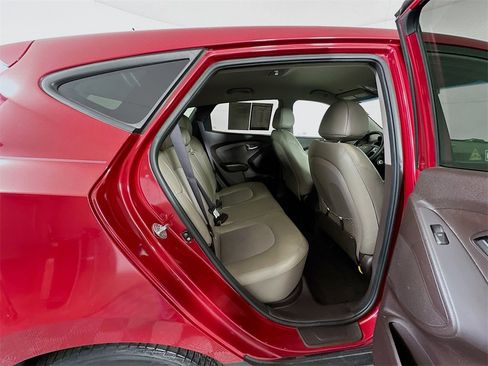 Used 2015 Hyundai Tucson GLS w/ Option Group 02 image 25